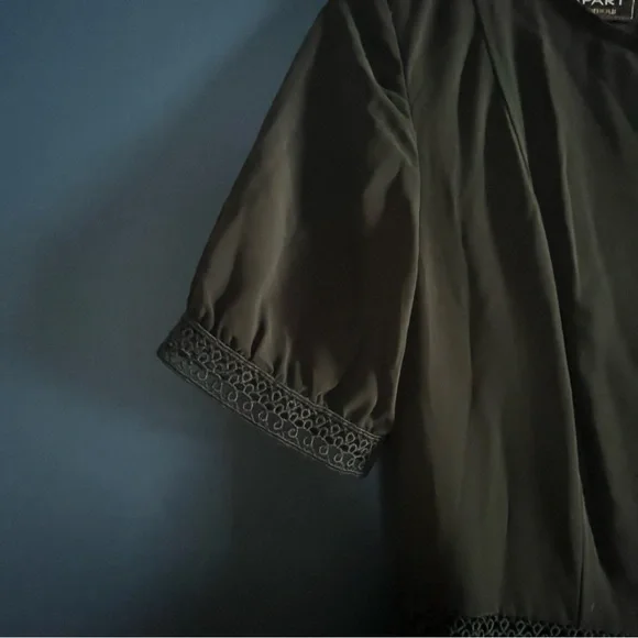 Black lace dress Size 4 - Picture 2 of 11